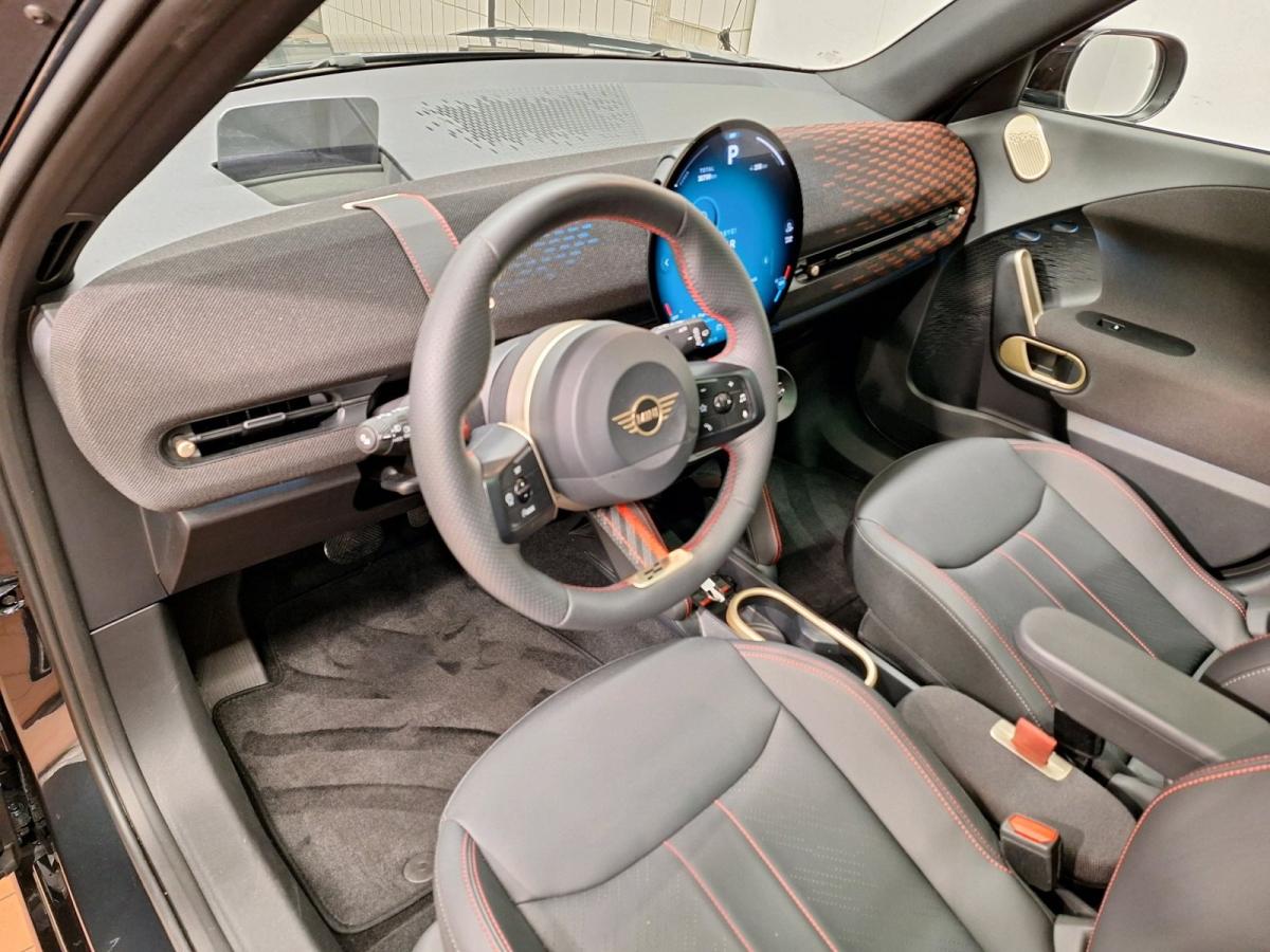 Originalaufnahme des Fahrzeugs Originalaufnahme des Fahrzeugs