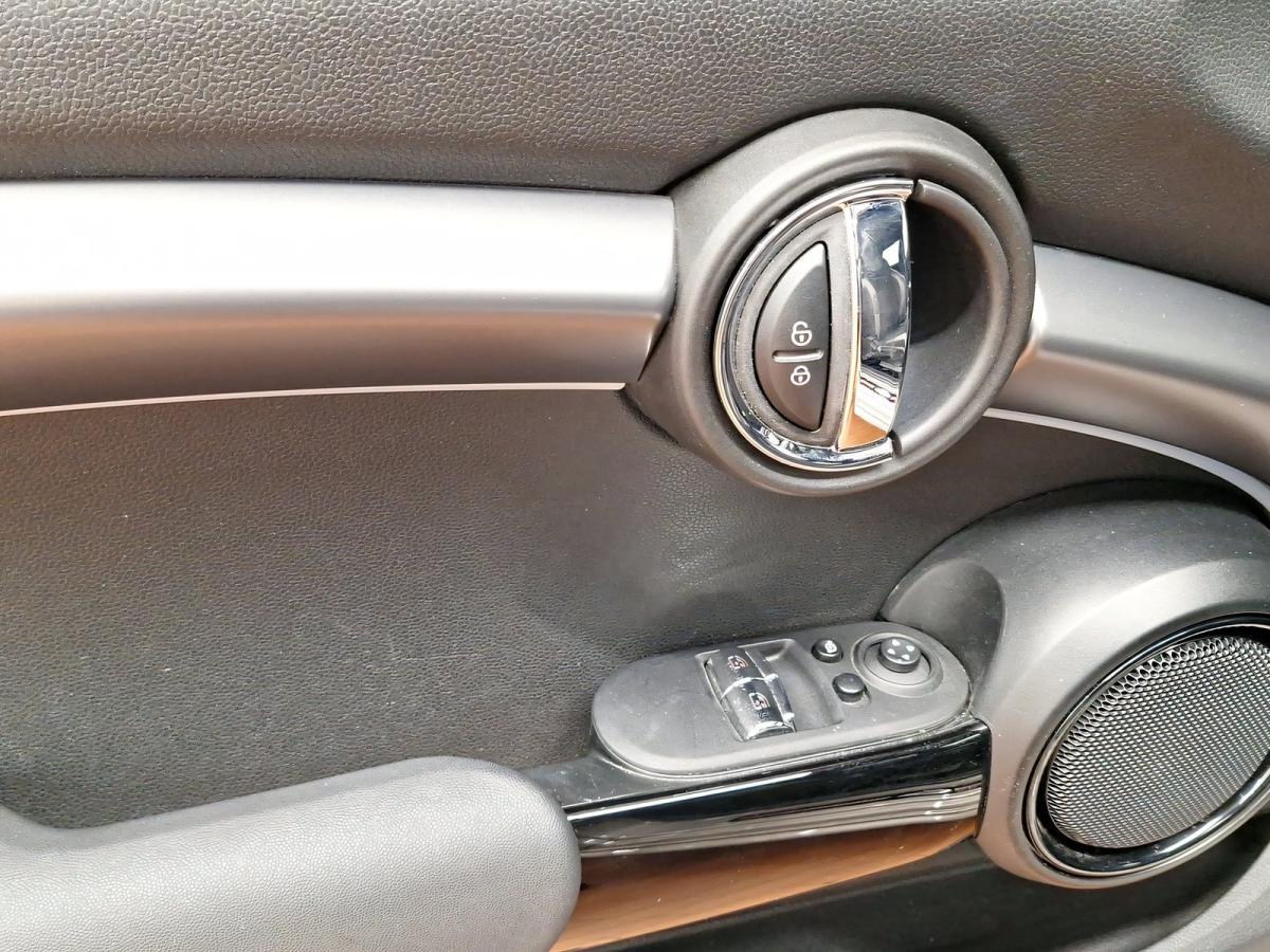 Originalaufnahme des Fahrzeugs Originalaufnahme des Fahrzeugs