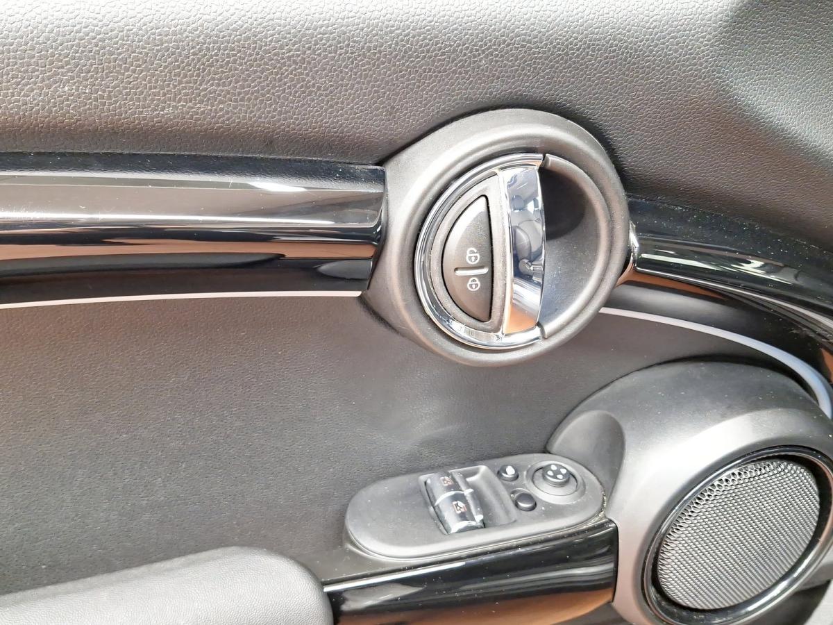 Originalaufnahme des Fahrzeugs Originalaufnahme des Fahrzeugs