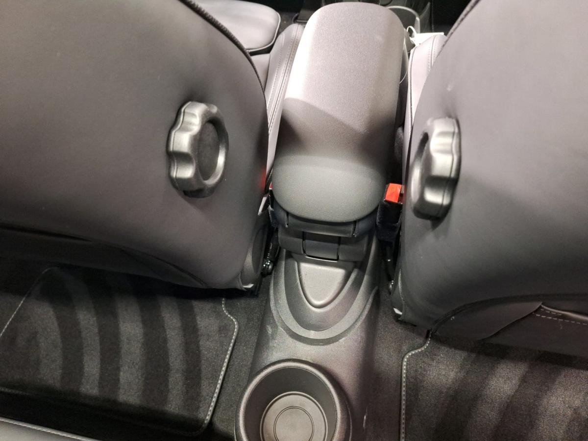 Originalaufnahme des Fahrzeugs Originalaufnahme des Fahrzeugs