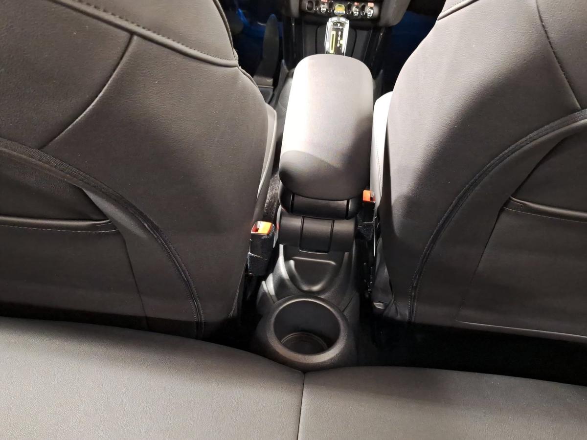 Originalaufnahme des Fahrzeugs Originalaufnahme des Fahrzeugs