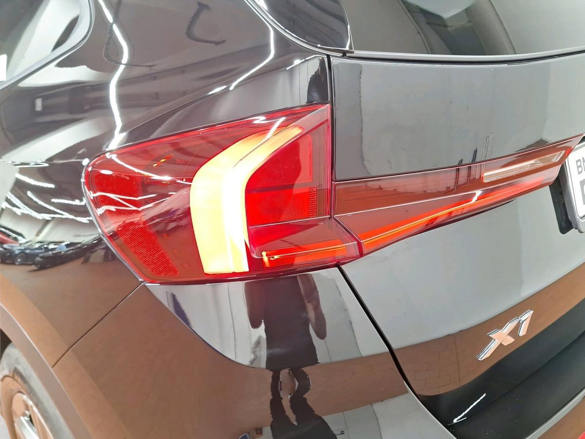 Originalaufnahme des Fahrzeugs Originalaufnahme des Fahrzeugs