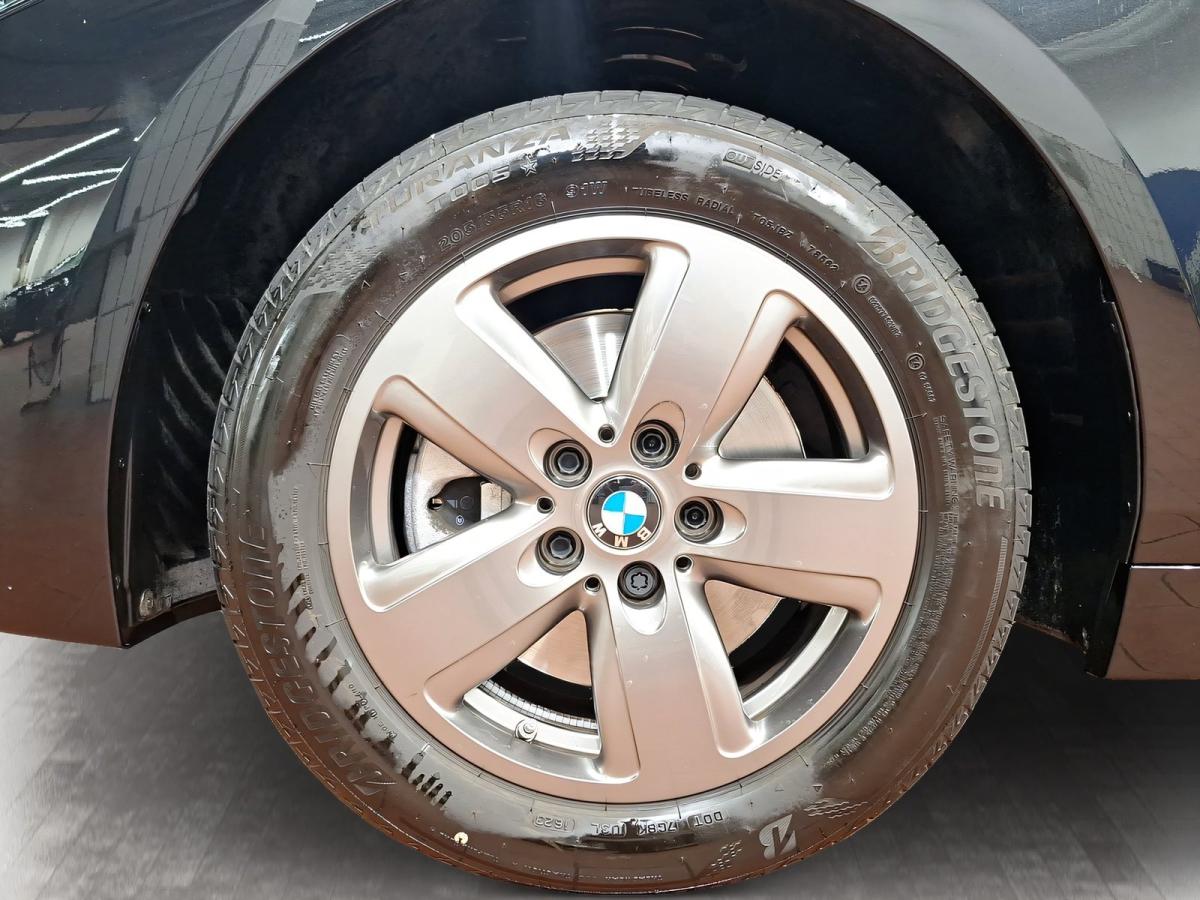 Originalaufnahme des Fahrzeugs Originalaufnahme des Fahrzeugs