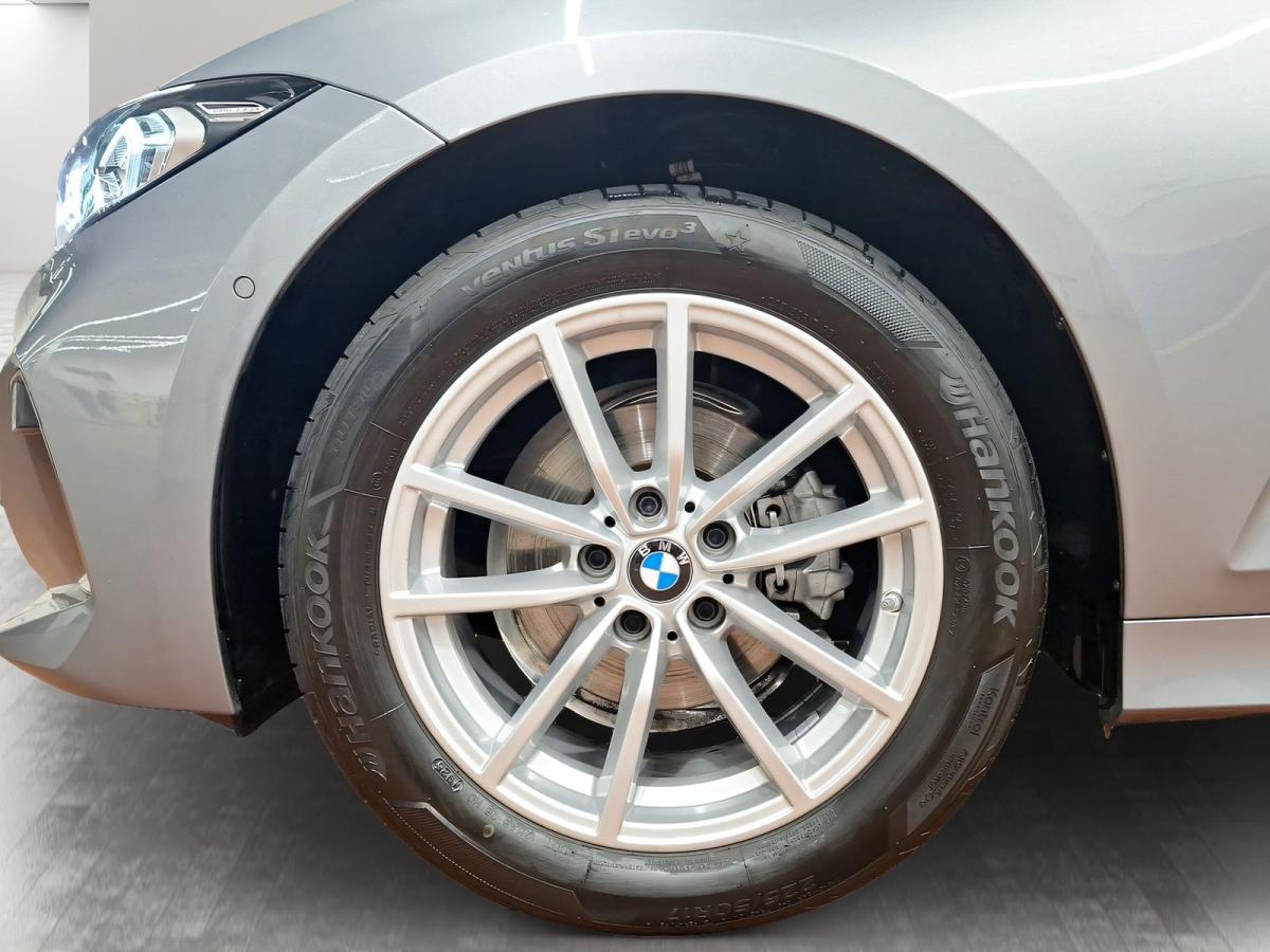 Originalaufnahme des Fahrzeugs Originalaufnahme des Fahrzeugs