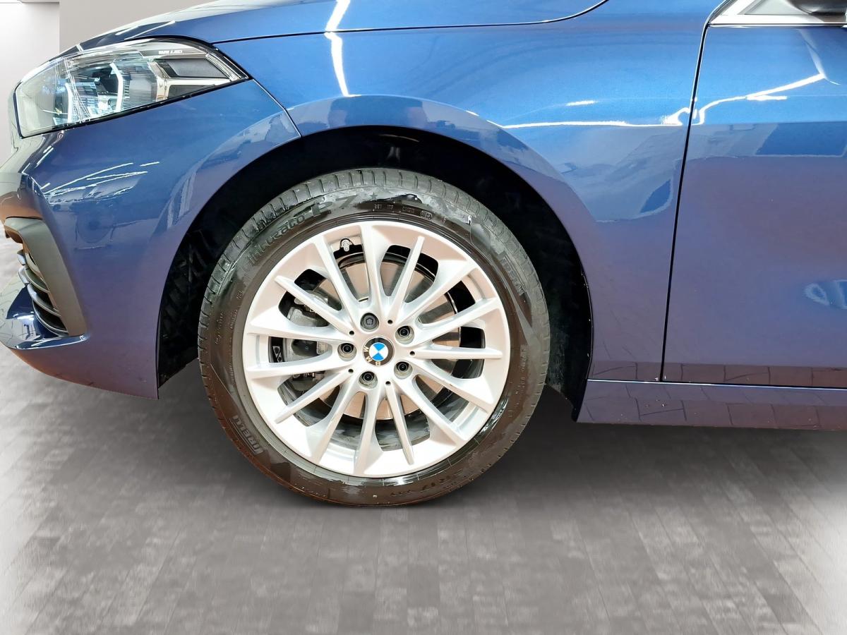 Originalaufnahme des Fahrzeugs Originalaufnahme des Fahrzeugs