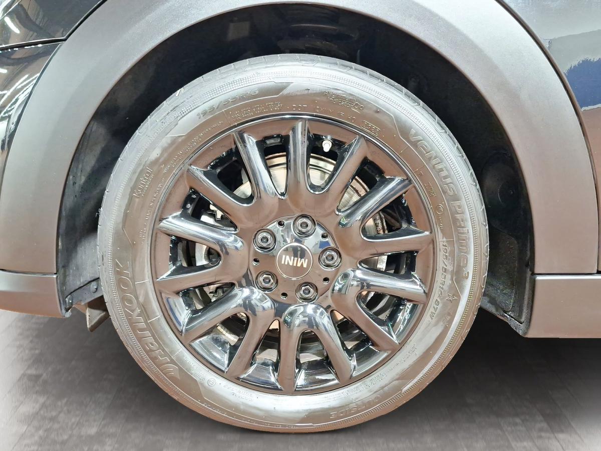 Originalaufnahme des Fahrzeugs Originalaufnahme des Fahrzeugs