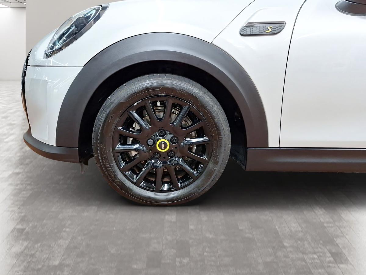 Originalaufnahme des Fahrzeugs Originalaufnahme des Fahrzeugs
