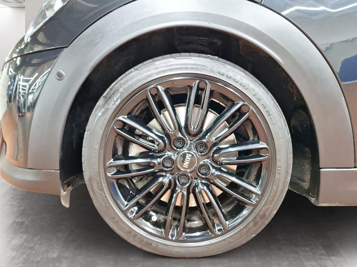 Originalaufnahme des Fahrzeugs Originalaufnahme des Fahrzeugs