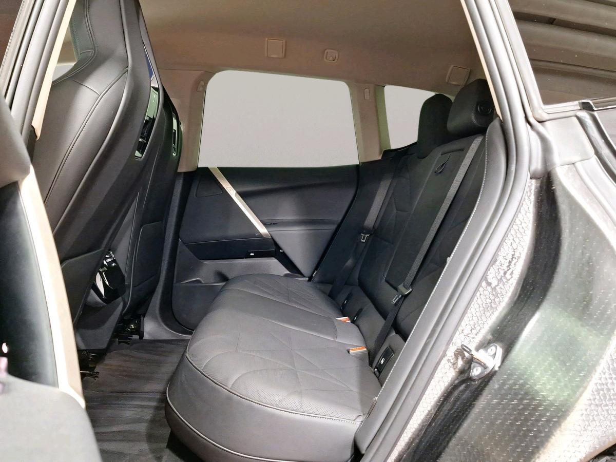 Originalaufnahme des Fahrzeugs Originalaufnahme des Fahrzeugs