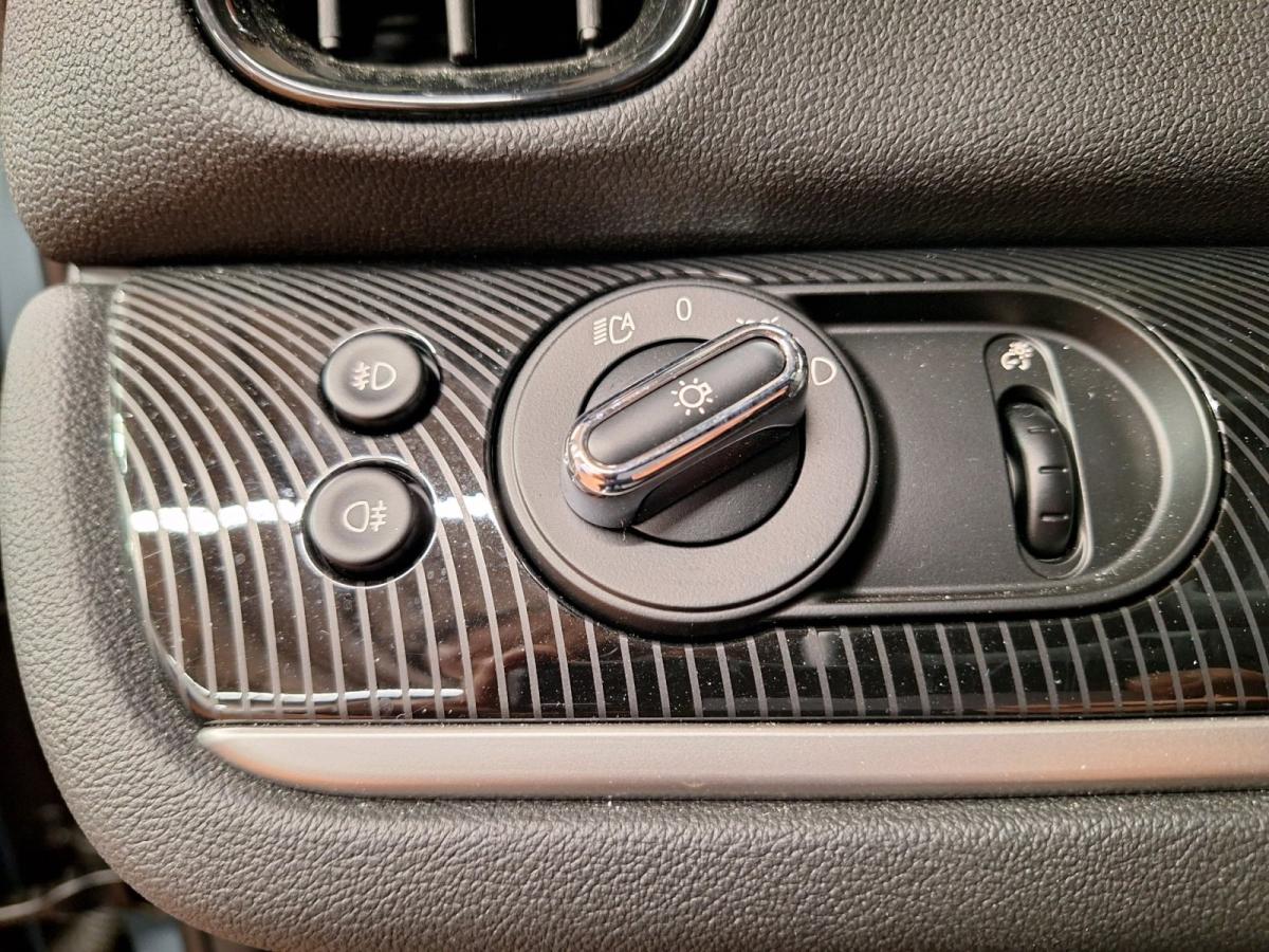 Originalaufnahme des Fahrzeugs Originalaufnahme des Fahrzeugs