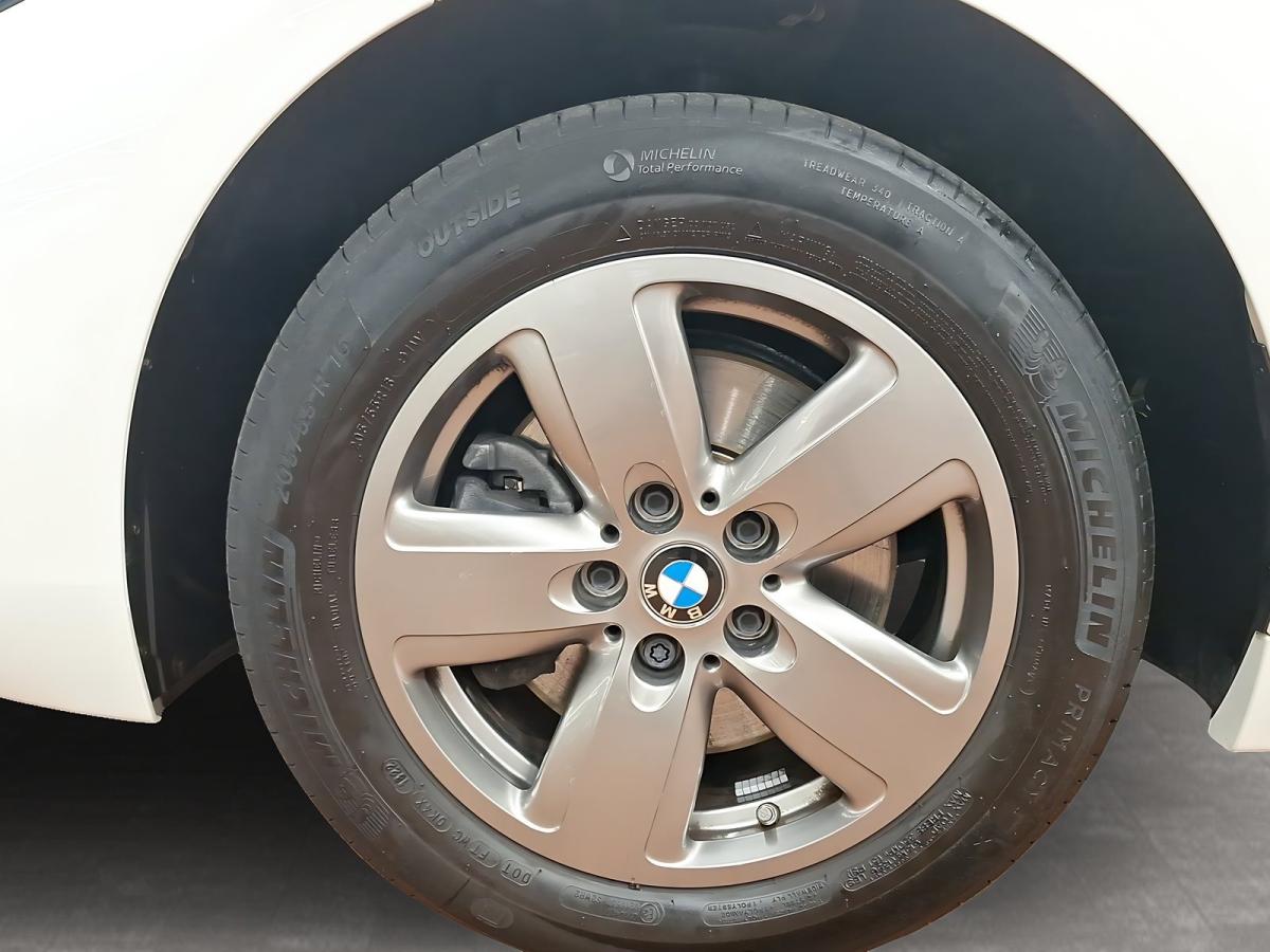 Originalaufnahme des Fahrzeugs Originalaufnahme des Fahrzeugs