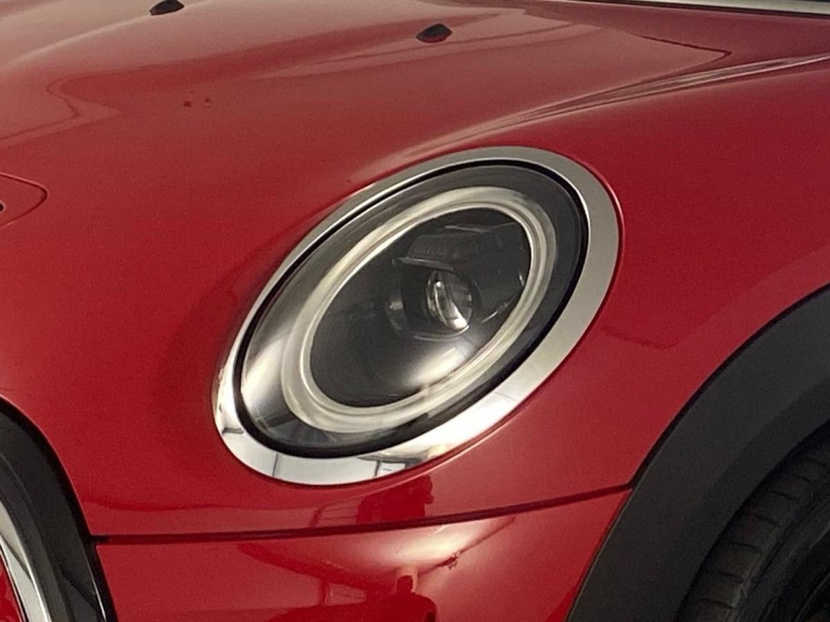 Originalaufnahme des Fahrzeugs Originalaufnahme des Fahrzeugs