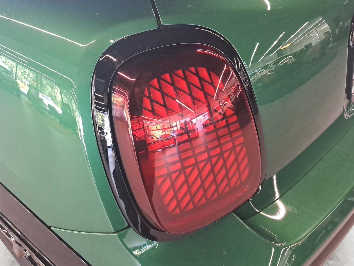 Originalaufnahme des Fahrzeugs