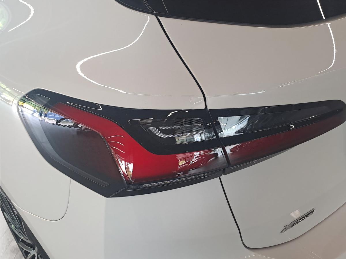 Originalaufnahme des Fahrzeugs Originalaufnahme des Fahrzeugs
