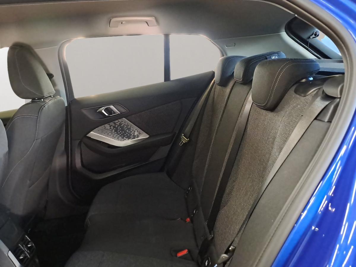 Originalaufnahme des Fahrzeugs Originalaufnahme des Fahrzeugs