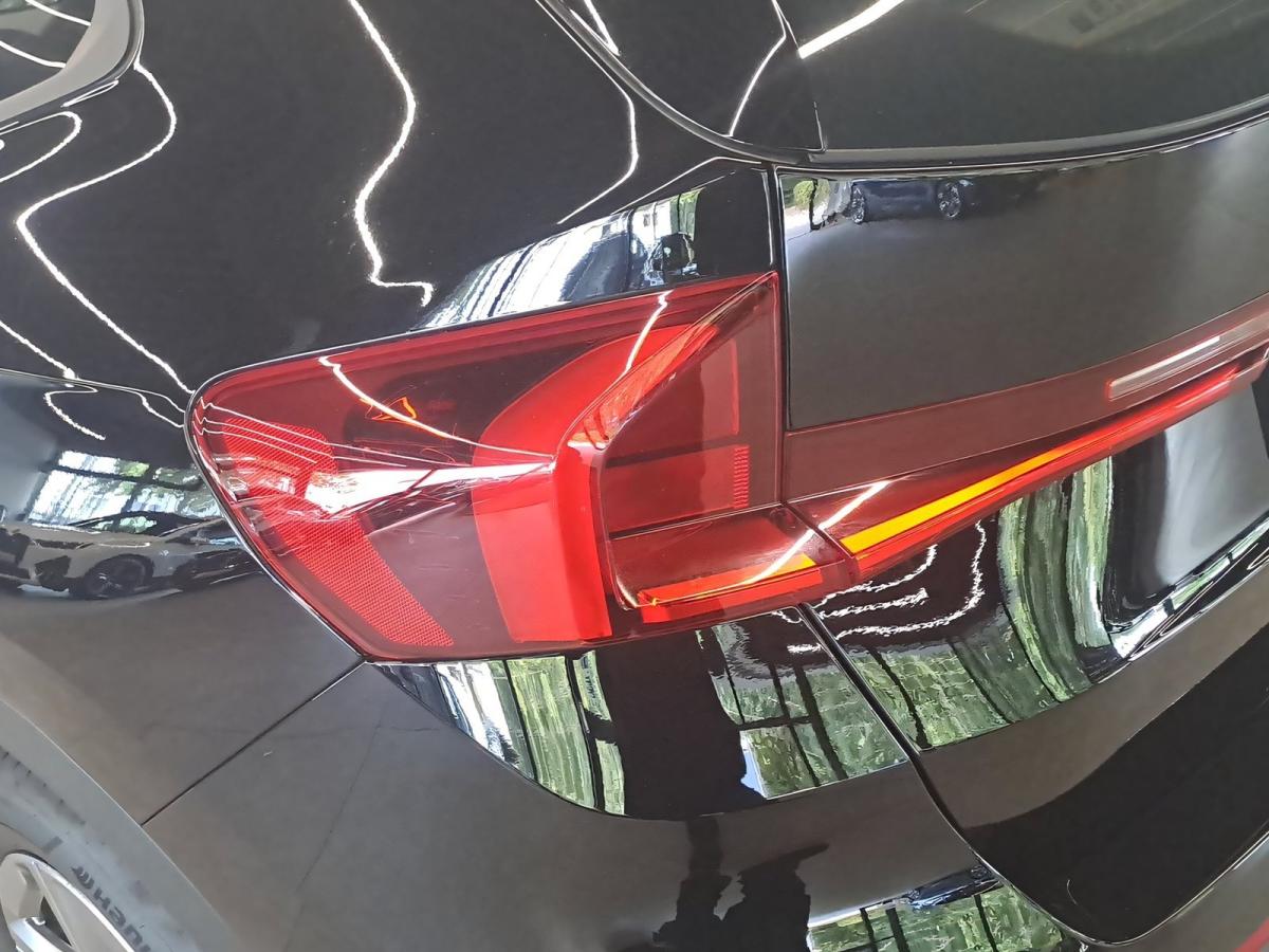 Originalaufnahme des Fahrzeugs Originalaufnahme des Fahrzeugs
