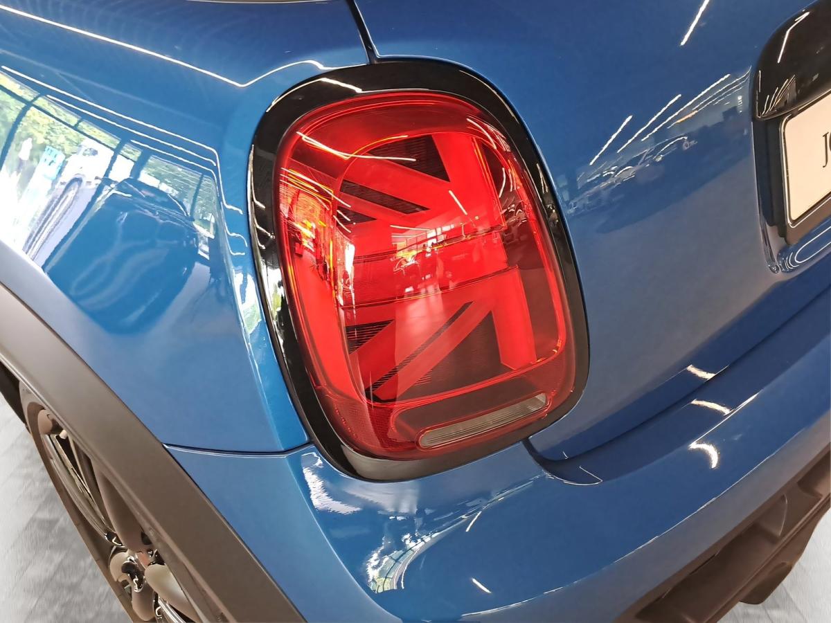 Originalaufnahme des Fahrzeugs Originalaufnahme des Fahrzeugs
