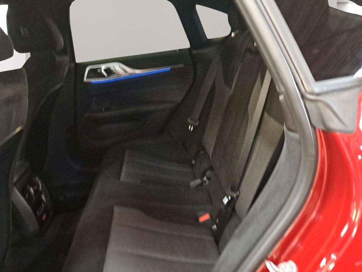 Originalaufnahme des Fahrzeugs Originalaufnahme des Fahrzeugs