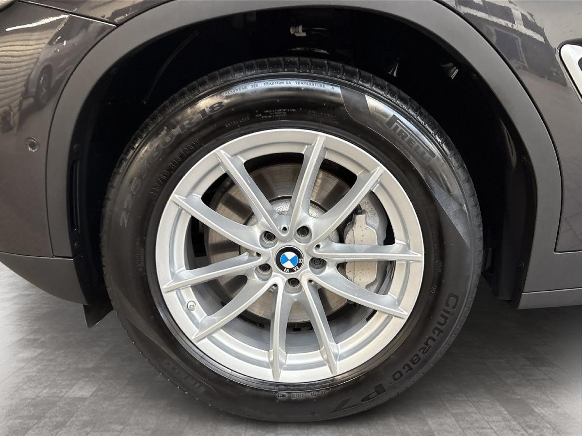 Originalaufnahme des Fahrzeugs Originalaufnahme des Fahrzeugs