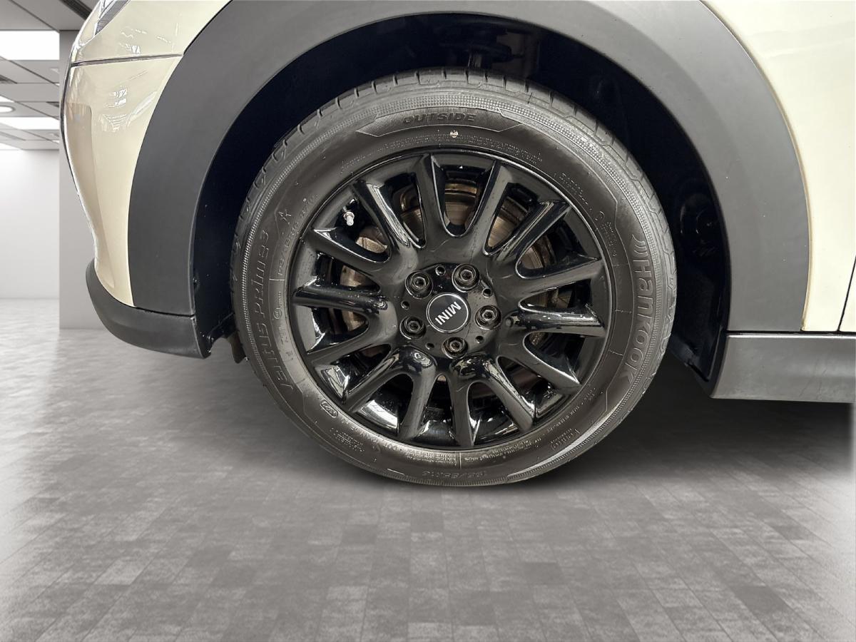 Originalaufnahme des Fahrzeugs Originalaufnahme des Fahrzeugs
