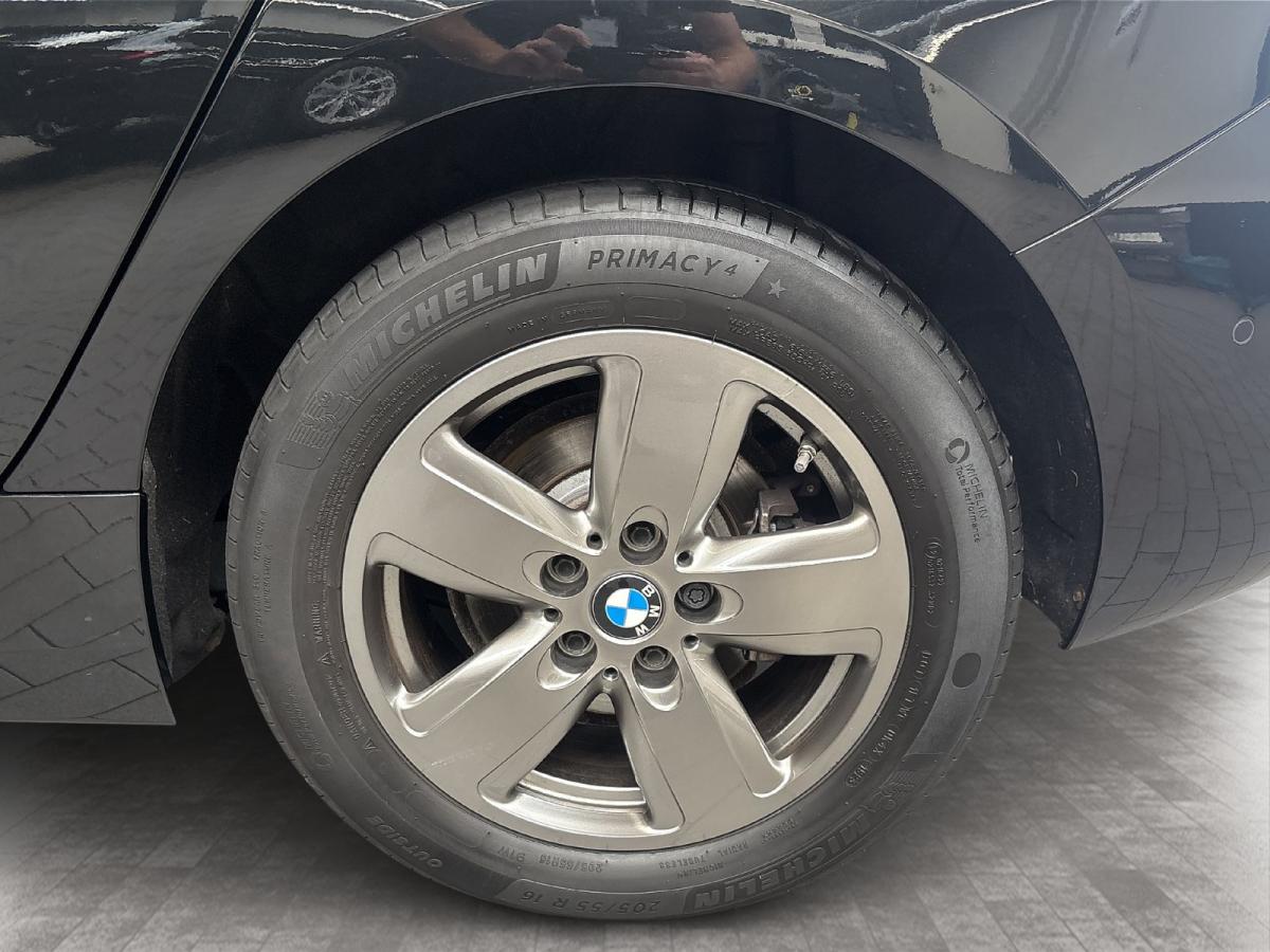 Originalaufnahme des Fahrzeugs Originalaufnahme des Fahrzeugs