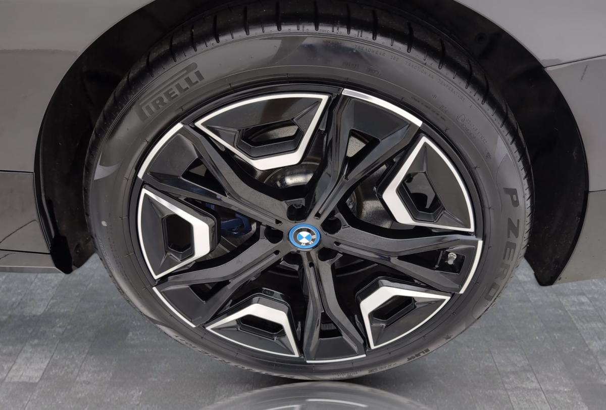 Originalaufnahme des Fahrzeugs Originalaufnahme des Fahrzeugs