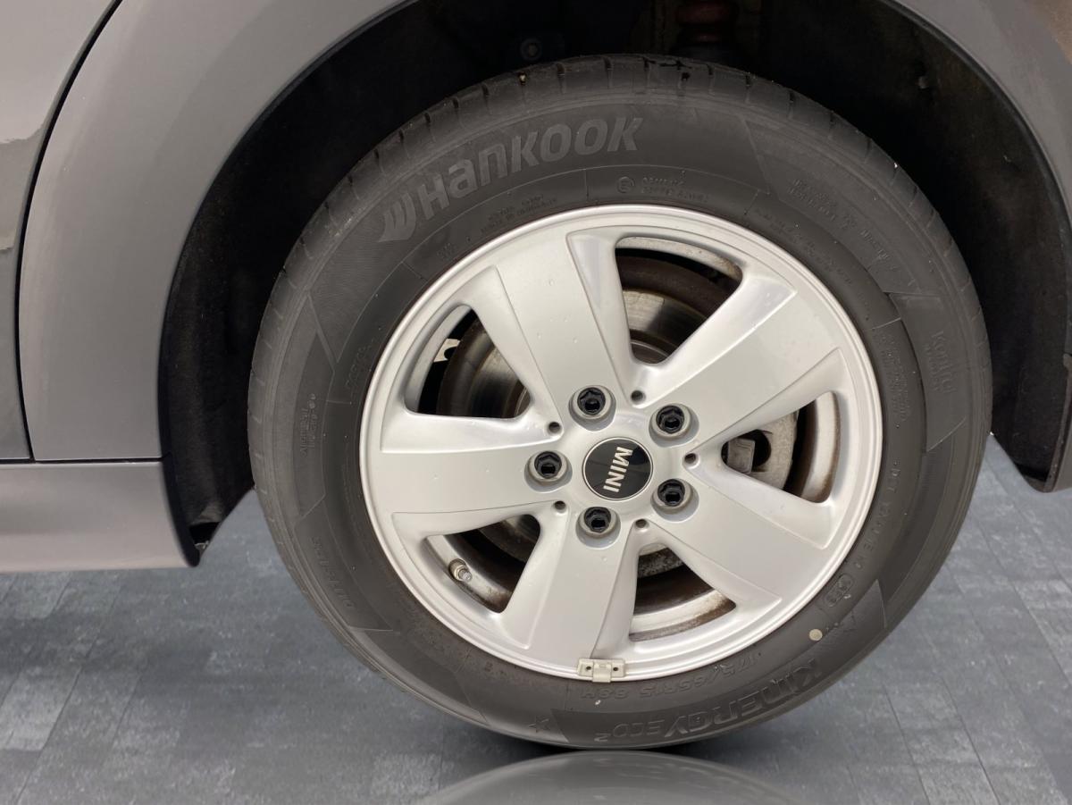 Originalaufnahme des Fahrzeugs Originalaufnahme des Fahrzeugs