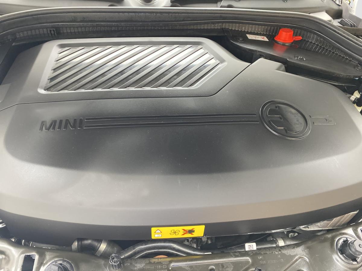 Originalaufnahme des Fahrzeugs Originalaufnahme des Fahrzeugs