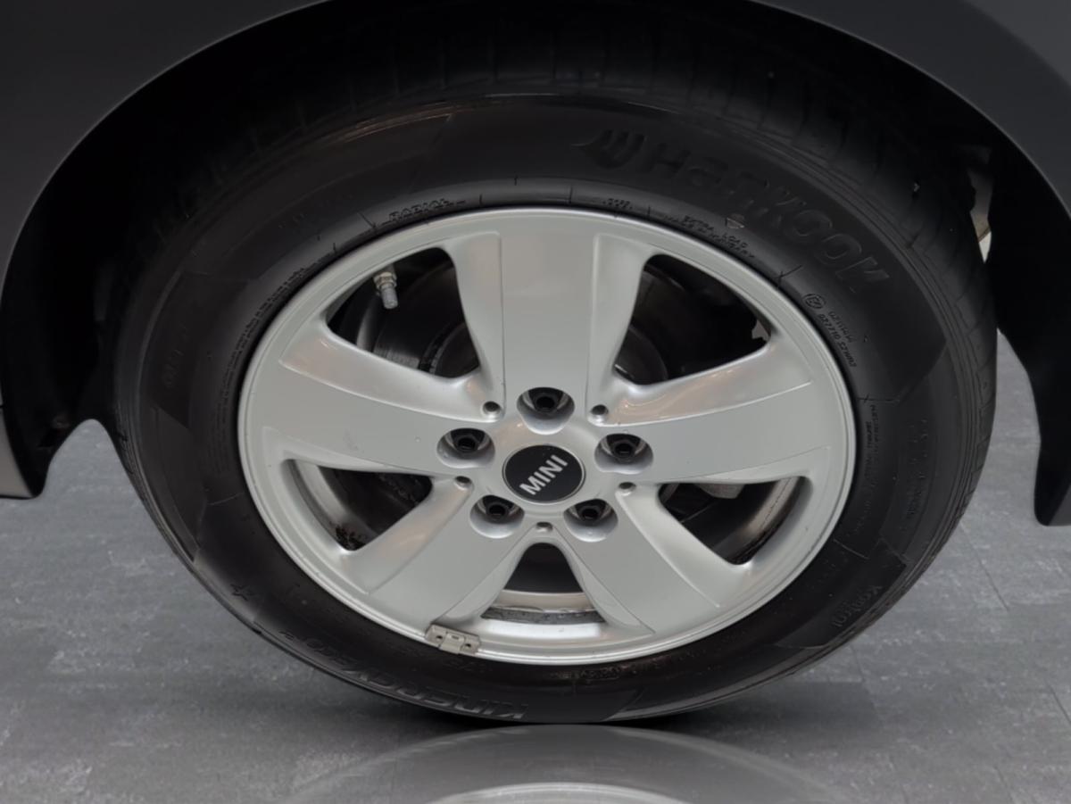 Originalaufnahme des Fahrzeugs Originalaufnahme des Fahrzeugs