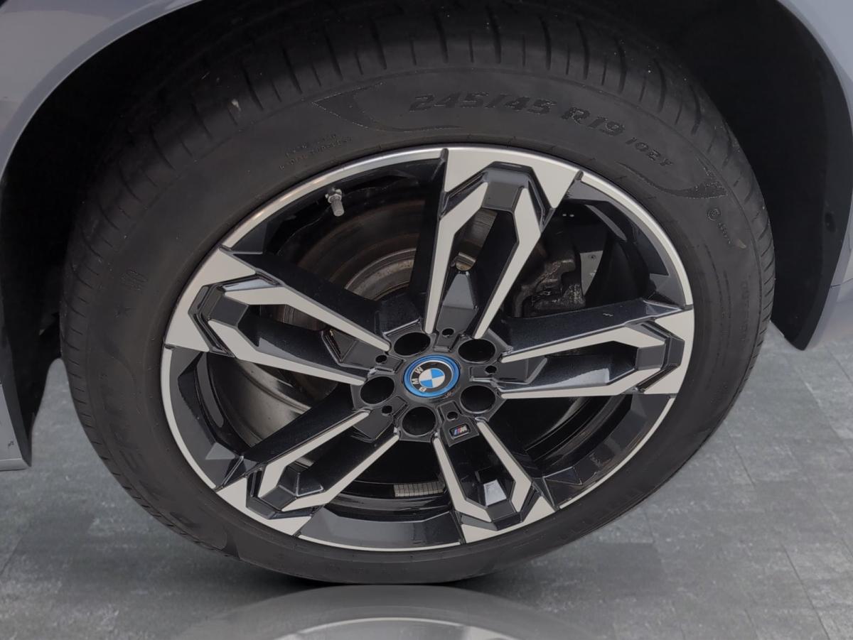 Originalaufnahme des Fahrzeugs Originalaufnahme des Fahrzeugs
