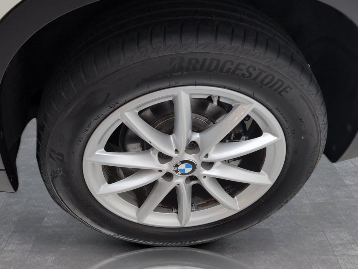 Originalaufnahme des Fahrzeugs Originalaufnahme des Fahrzeugs