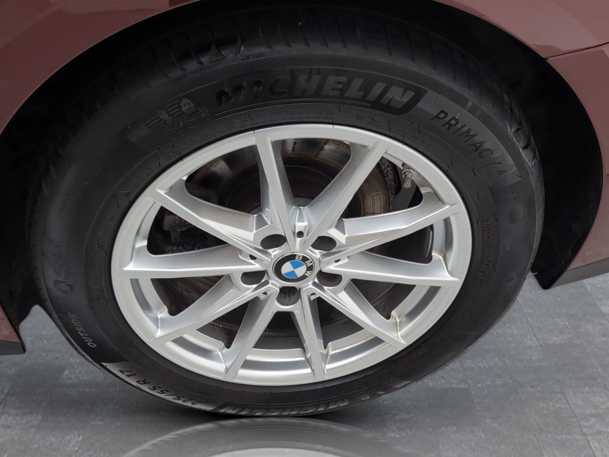 Originalaufnahme des Fahrzeugs Originalaufnahme des Fahrzeugs