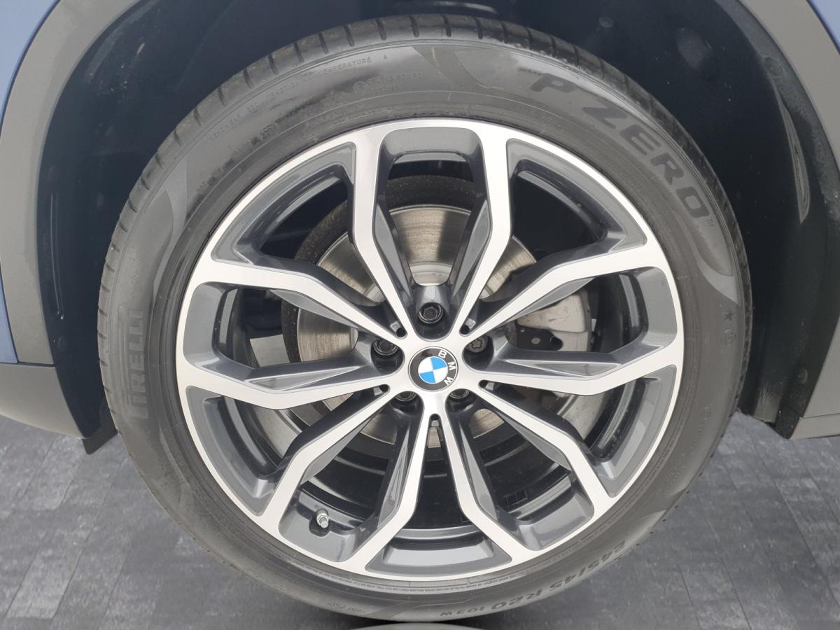 Originalaufnahme des Fahrzeugs Originalaufnahme des Fahrzeugs