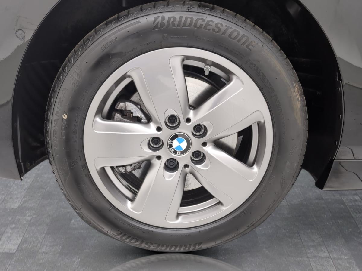Originalaufnahme des Fahrzeugs Originalaufnahme des Fahrzeugs