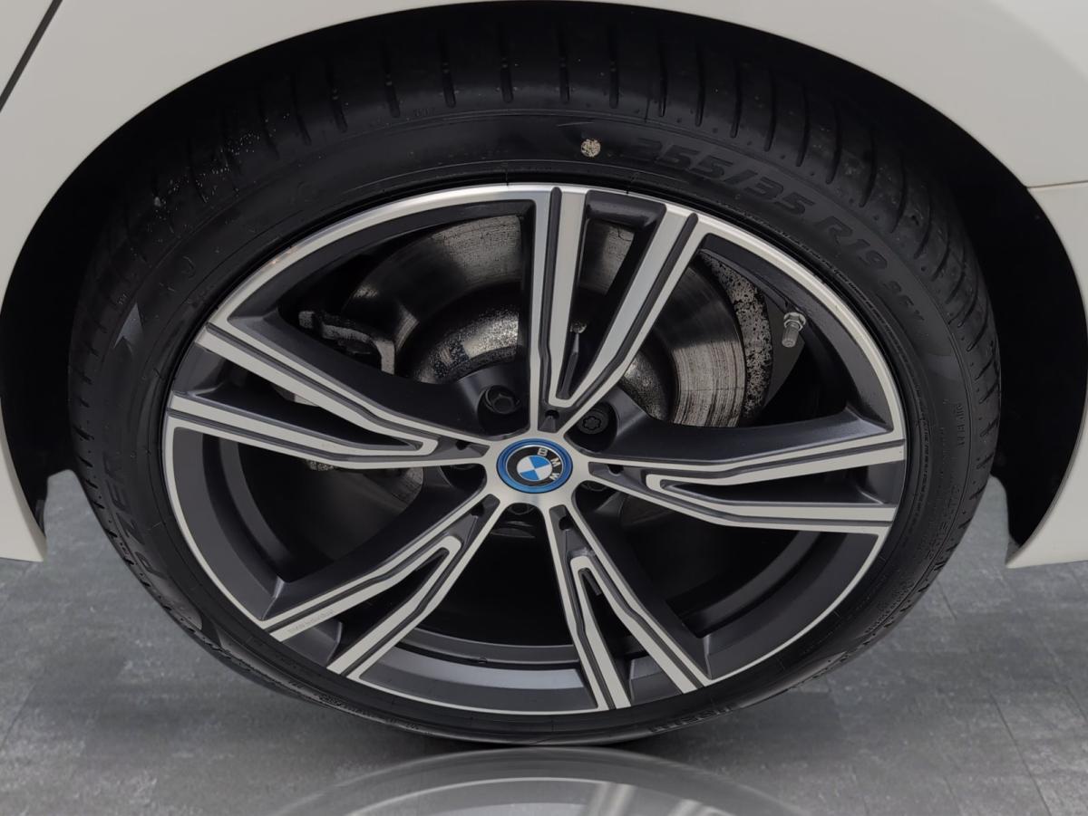 Originalaufnahme des Fahrzeugs Originalaufnahme des Fahrzeugs