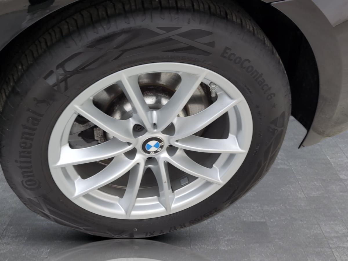 Originalaufnahme des Fahrzeugs Originalaufnahme des Fahrzeugs