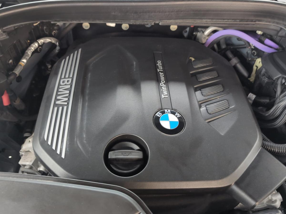 Originalaufnahme des Fahrzeugs Originalaufnahme des Fahrzeugs