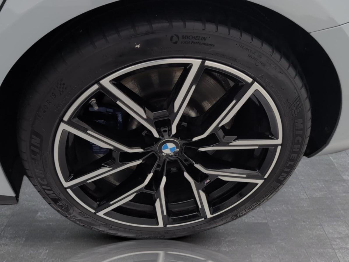 Originalaufnahme des Fahrzeugs Originalaufnahme des Fahrzeugs