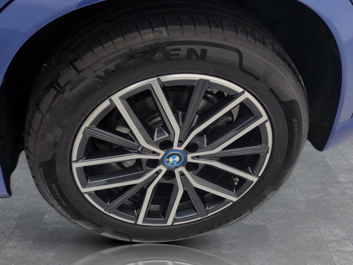 Originalaufnahme des Fahrzeugs Originalaufnahme des Fahrzeugs