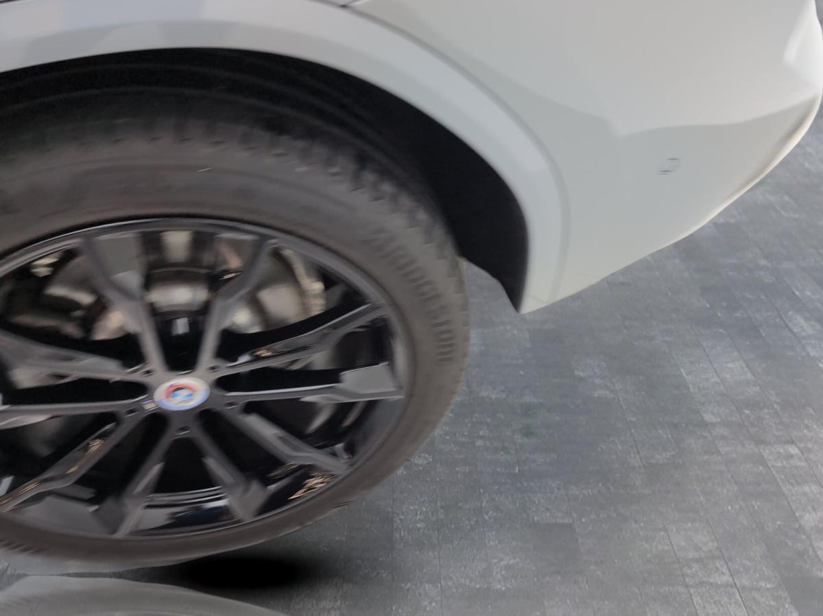 Originalaufnahme des Fahrzeugs Originalaufnahme des Fahrzeugs
