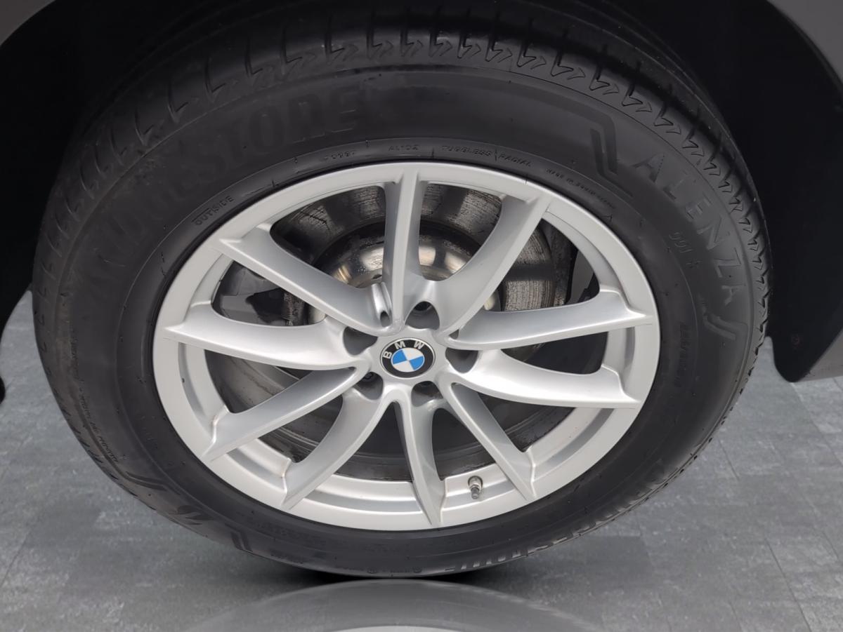 Originalaufnahme des Fahrzeugs Originalaufnahme des Fahrzeugs