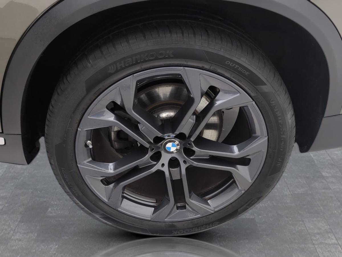 Originalaufnahme des Fahrzeugs Originalaufnahme des Fahrzeugs