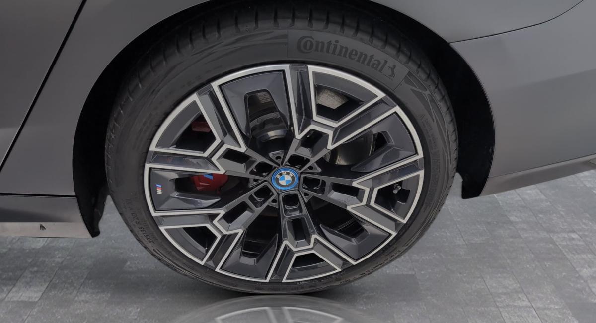 Originalaufnahme des Fahrzeugs Originalaufnahme des Fahrzeugs