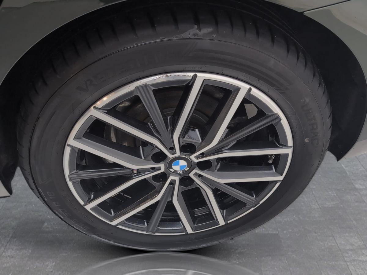 Originalaufnahme des Fahrzeugs Originalaufnahme des Fahrzeugs