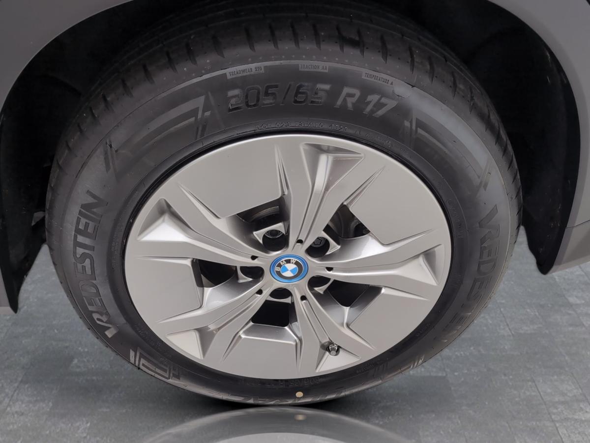 Originalaufnahme des Fahrzeugs Originalaufnahme des Fahrzeugs