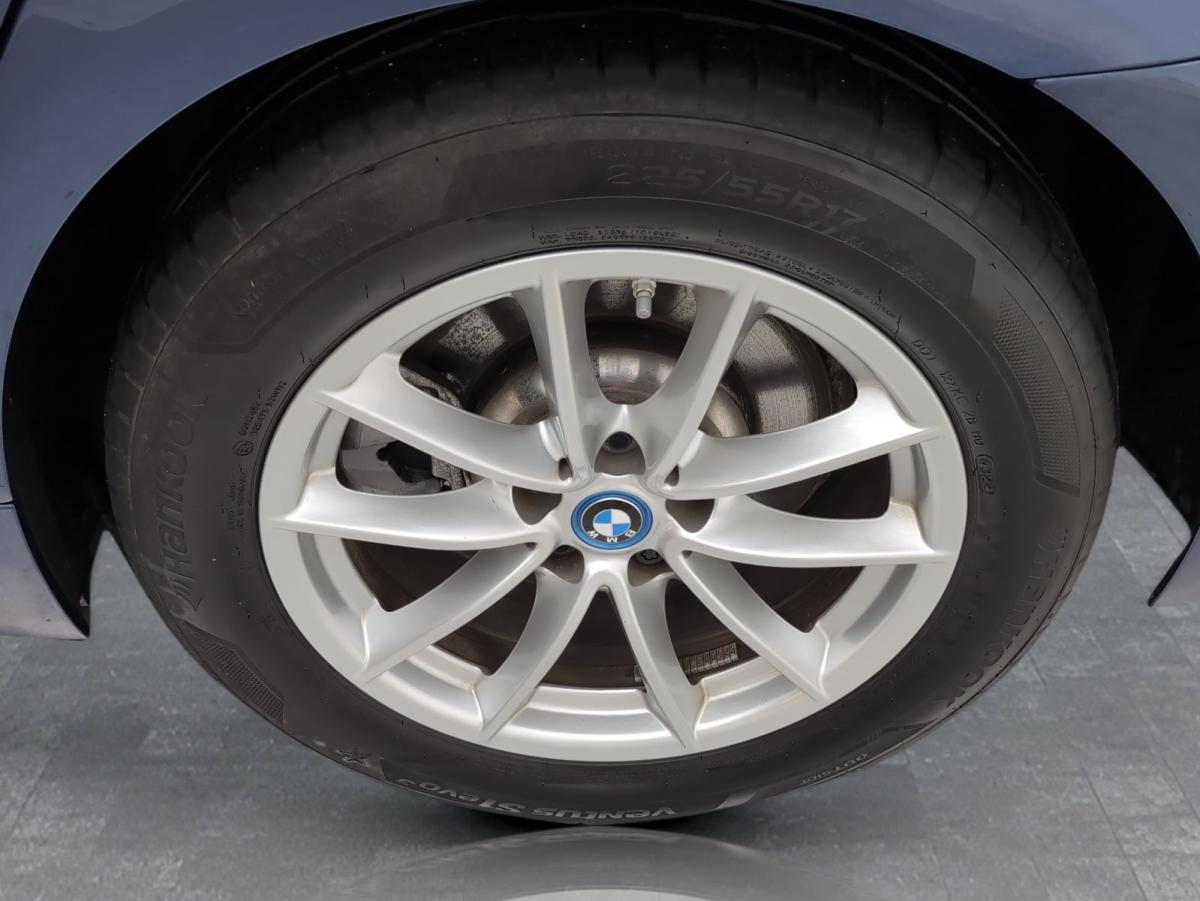 Originalaufnahme des Fahrzeugs Originalaufnahme des Fahrzeugs