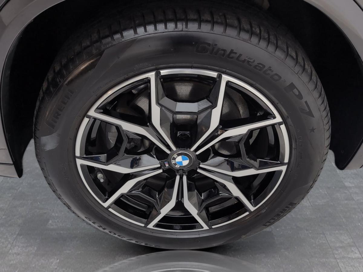 Originalaufnahme des Fahrzeugs Originalaufnahme des Fahrzeugs