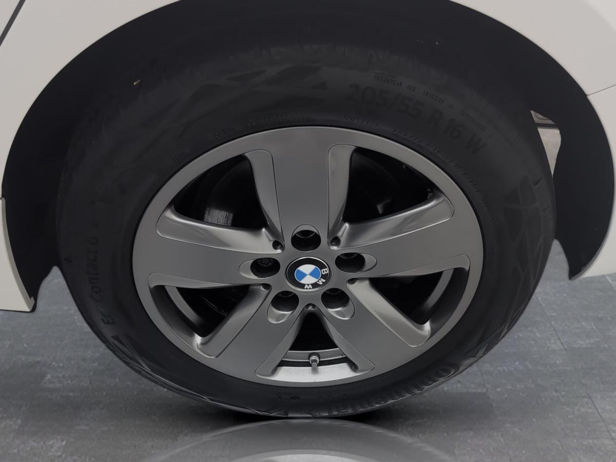 Originalaufnahme des Fahrzeugs Originalaufnahme des Fahrzeugs