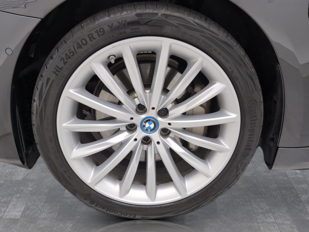 Originalaufnahme des Fahrzeugs Originalaufnahme des Fahrzeugs