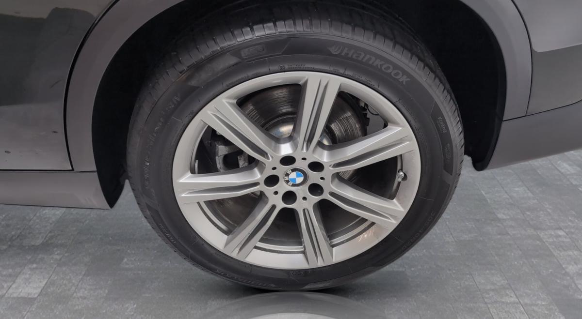 Originalaufnahme des Fahrzeugs Originalaufnahme des Fahrzeugs